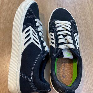 Cariuma OCA Low Sneakers Canvas Black - Men’s Size 10.5 (New in Box)